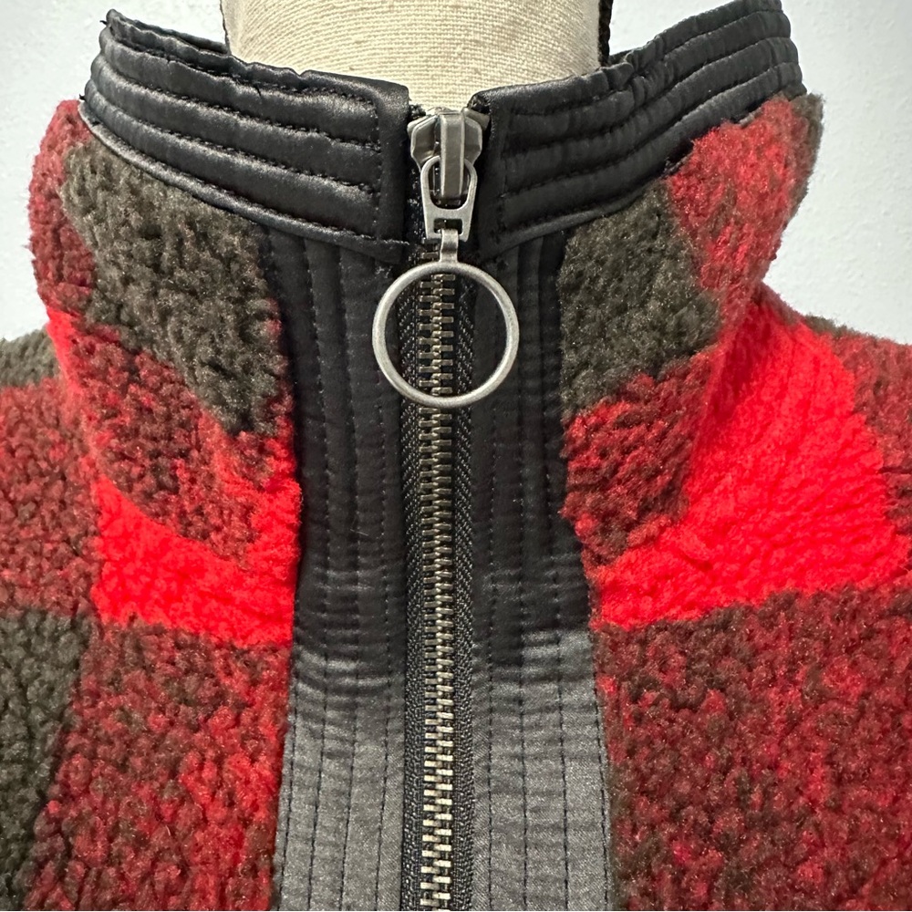 Abercrombie & Fitch buffallo plaid fleece red black size medium - Picture 6 of 11
